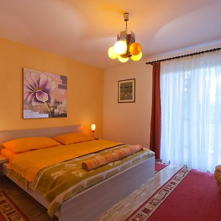 Apartments Neda Πόρετς Εξωτερικό φωτογραφία