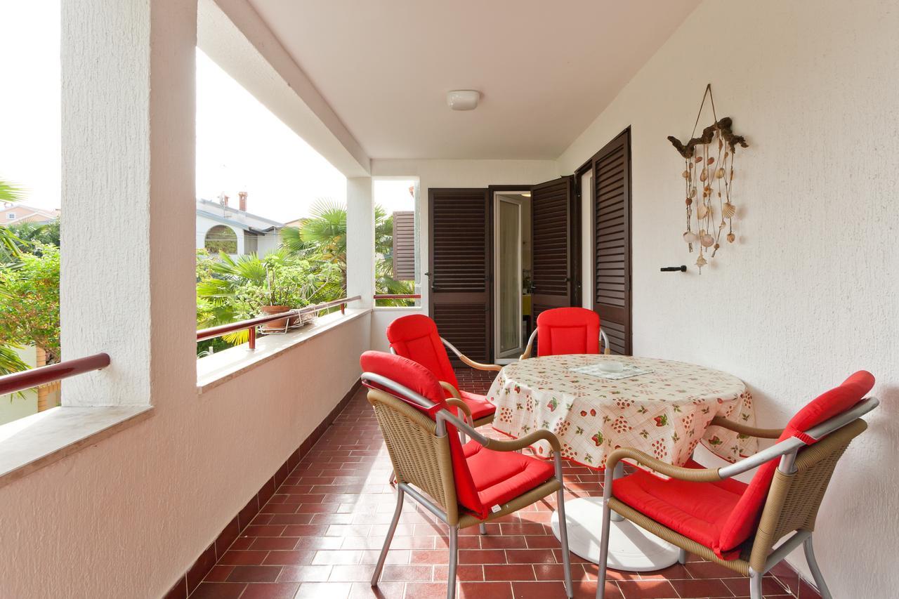 Apartments Neda Πόρετς Εξωτερικό φωτογραφία