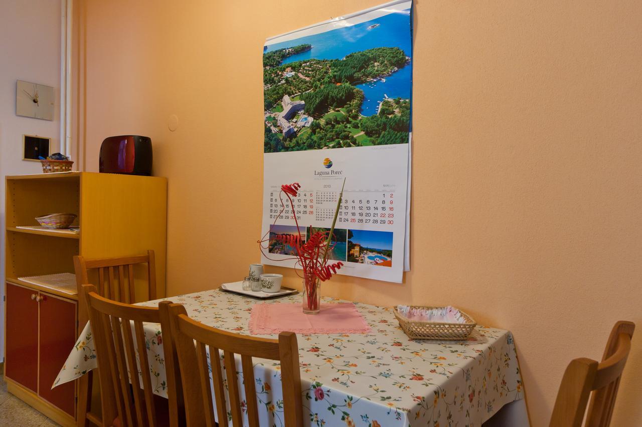 Apartments Neda Πόρετς Εξωτερικό φωτογραφία