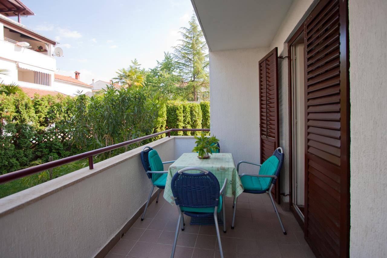 Apartments Neda Πόρετς Εξωτερικό φωτογραφία